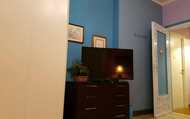 La Rosa Tra Le Vigne