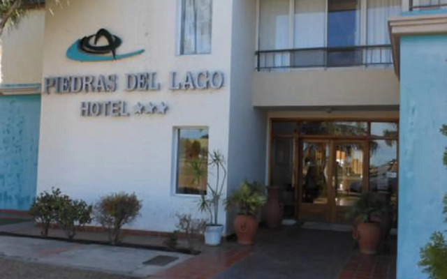 Piedras Del Lago