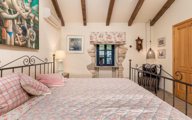 Awesome Home in Dobrinj With Wifi and 2 Bedrooms