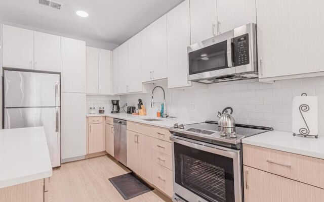 Luxury Living City Views DC