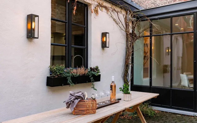 Huswell - Architect gem in the Heart of Ghent