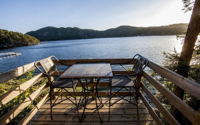 shangrila waterfront vacation home