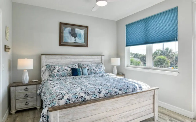 Oceans 13 Condo D
