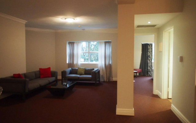 Sydney Airport Suites