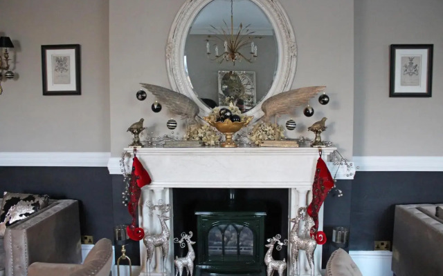 Plas Maenan Country House