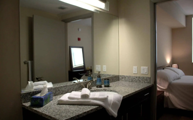 Mare Azur Miami Luxury Apartments by Grand Bay
