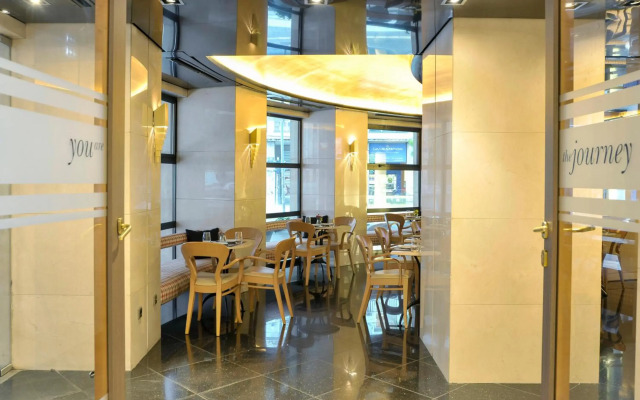 Melia Athens Hotel