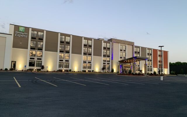 Comfort Inn & Suites