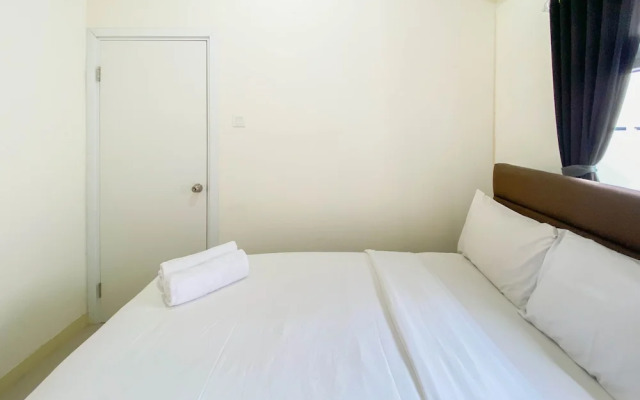 Good Choice And Homey 2Br At Green Pramuka City Apartment