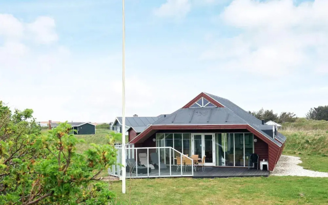 8 Person Holiday Home in Lokken-by Traum