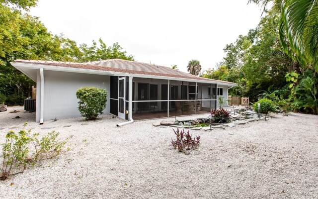 A Center Of Paradise 3 Bedroom Home