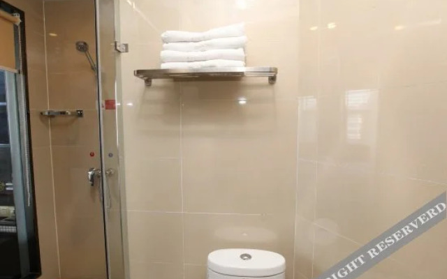 Sunshine Holiday Inn (Nanjing Jiaotong Road)