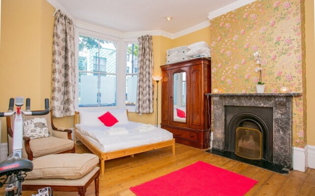 1 Bedroom Flat in Highbury