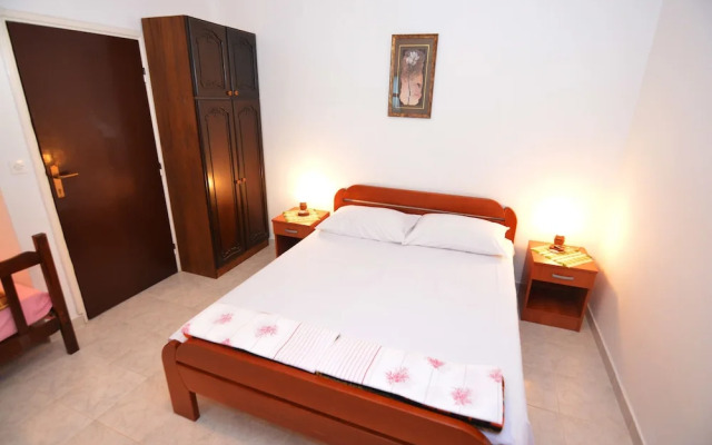 Apartments & Rooms Vanja