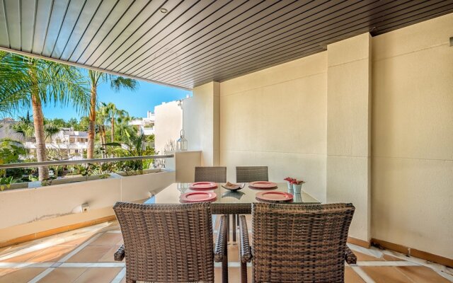 FA-Fab 2 bedroom apt in and outdoor pool