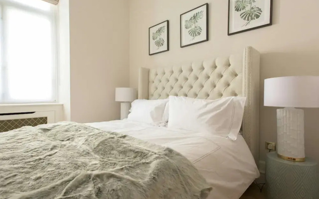 The Luxe Whitehall Duplex Apartment by H House