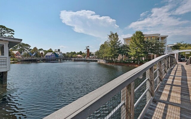 Sandestin Market Street