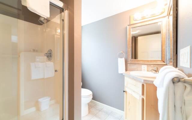 Neptune Beach - 3 Br Home