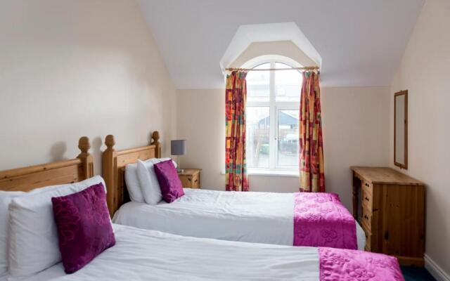 Atlantic Point Sea View Apartment