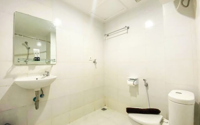 Cozy And Minimalist Studio Paltrow City Apartment