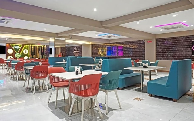OYO Townhouse 100 Somani TC