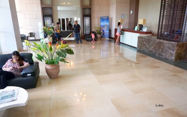 La Mirada Residences