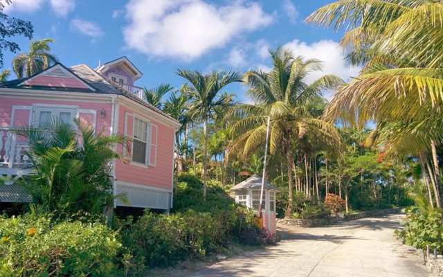 Orange Hill Beach Inn