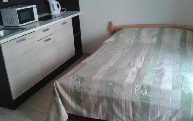 Summer Breeze Apartments