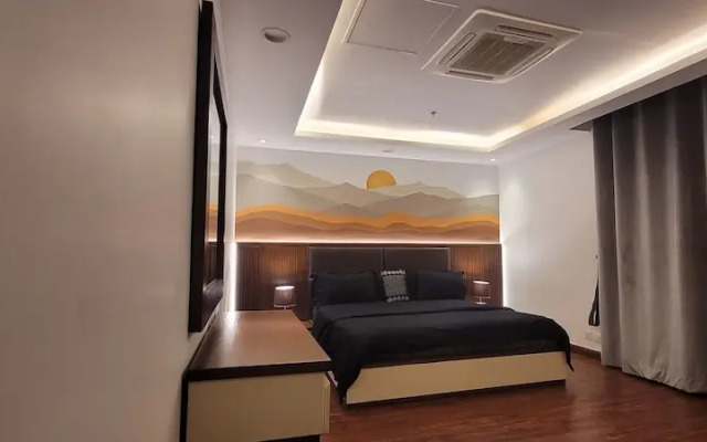 Goldcrest Luxury Apartments