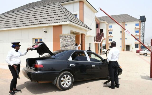Goodview Suites& Apartments