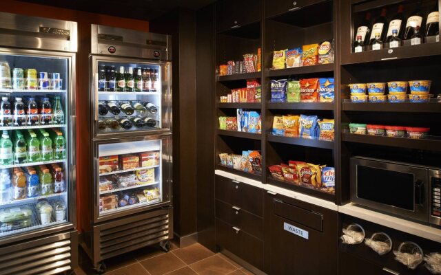 Courtyard by Marriott Detroit Troy