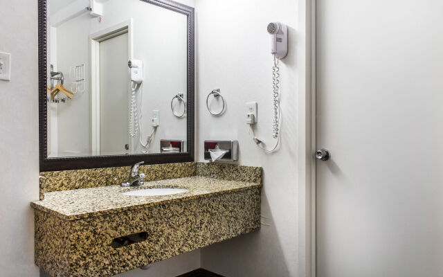 Comfort Inn Lancaster County North