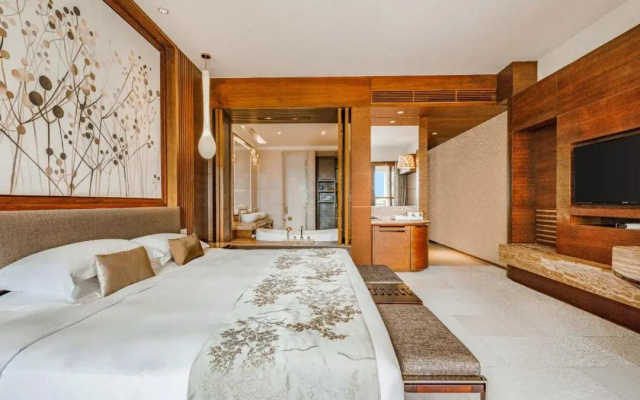 Regal Palace Resort – Guest Rooms – Huizhou