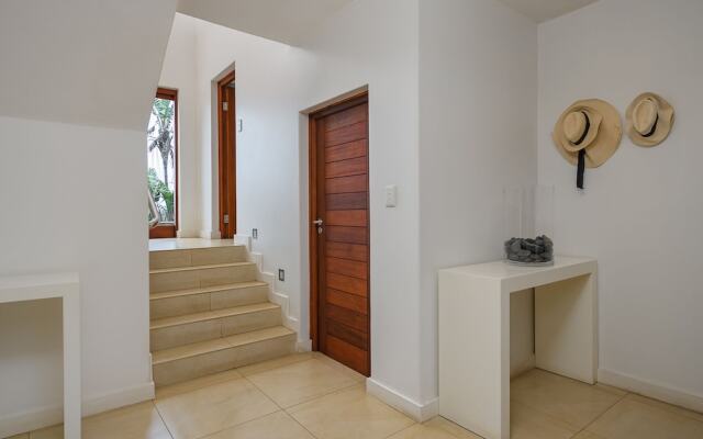 San Lameer Villa Rentals 1603