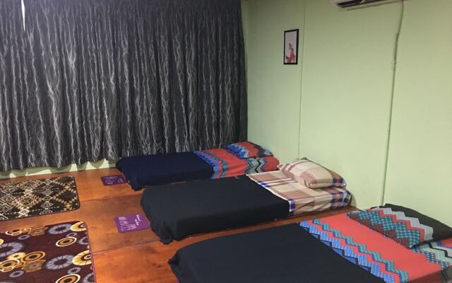 11 Pensione - Hostel