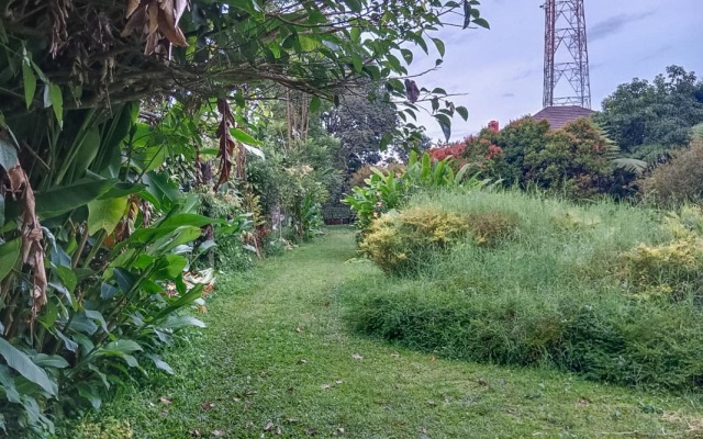 Kampung Resort Pertiwi RedPartner