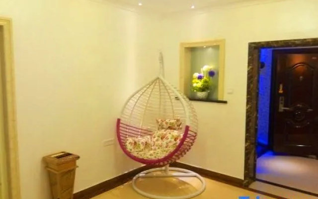 Yishi Yijia Theme Apartment Hotel Qiqihar Zhanqian South Main Street