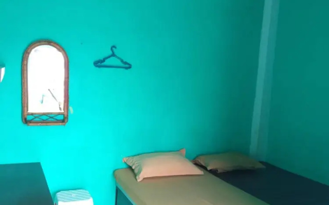 Kost 748 At