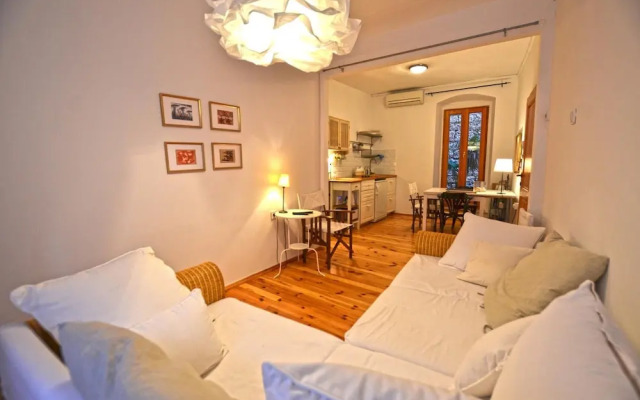 Leko in Rovinj With 1 Bedrooms and 1 Bathrooms