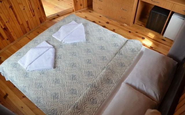 Nun BungaLove