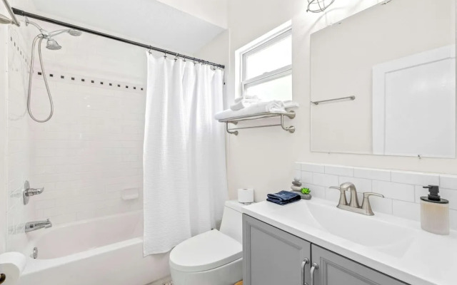 Barefoot Bungalow For 4