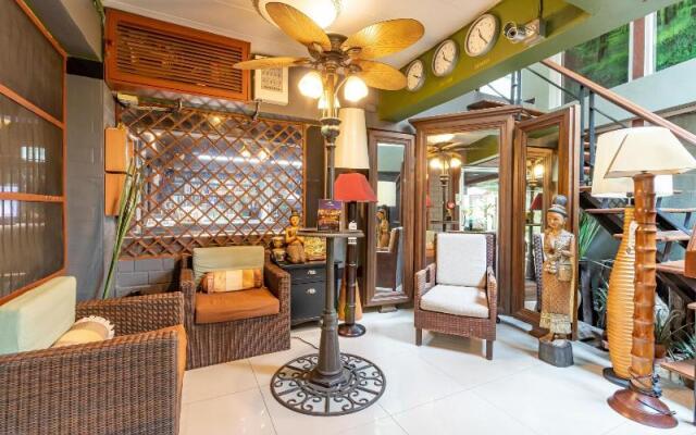 The Palm Hotel by ZUZU