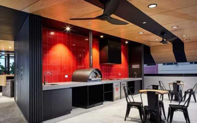 King Street Bowen Hills Apt By SLife