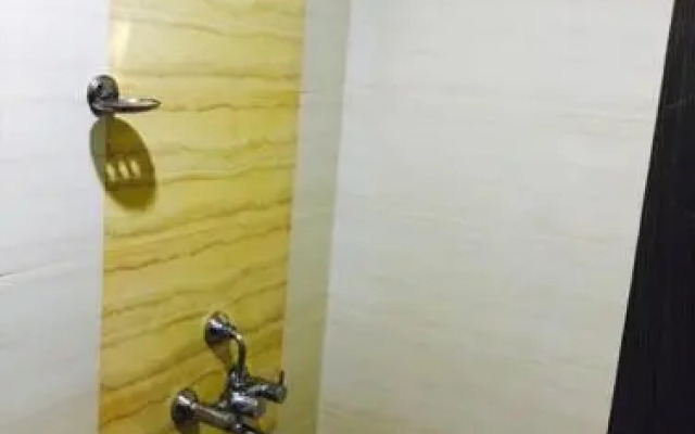 Iroomz Vaishali Residency