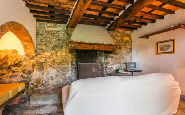 Podere Villa / Apt. Mezzo PCA100