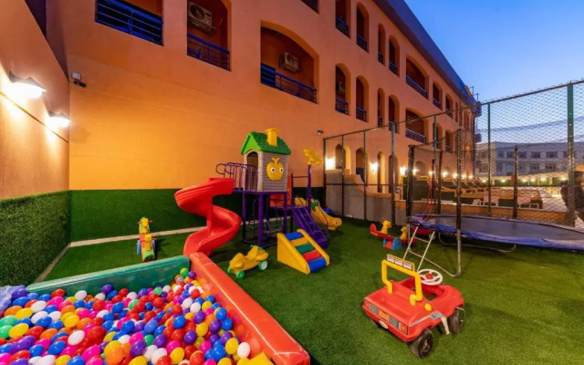 Royal Day Plaza Hotel