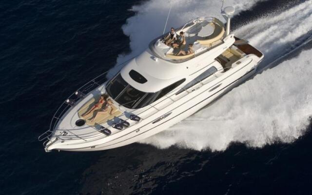 Mary Mary Luxury Yacht