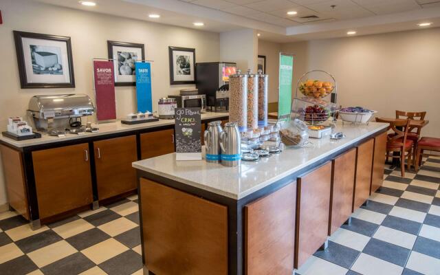 Hampton Inn & Suites Tilton