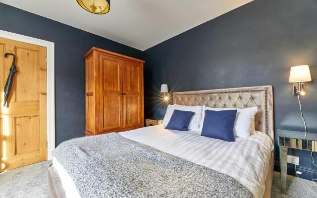 Host Stay The Blacksmiths