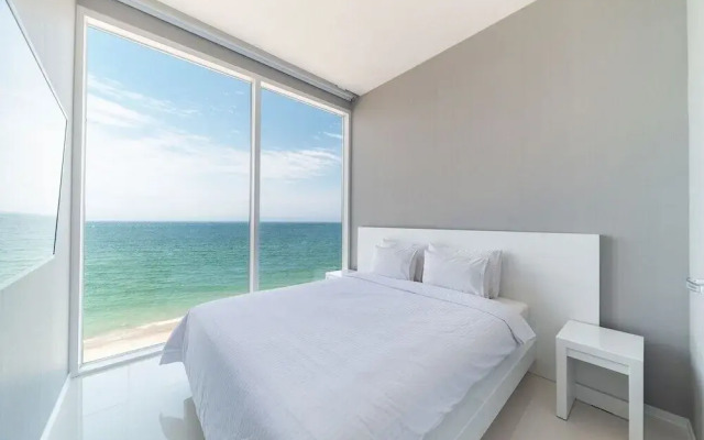 Daytona Pool Villa